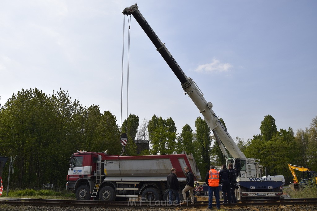 Schwerer VU LKW Zug Bergheim Kenten Koelnerstr P497.JPG - Miklos Laubert